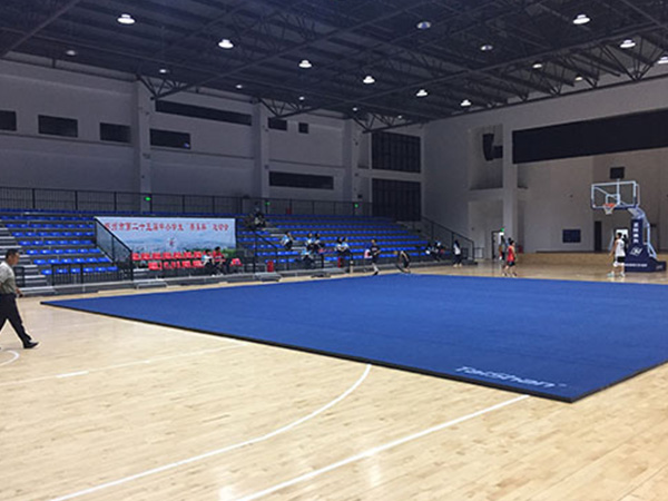 嘉禾縣一中室內(nèi)籃球館